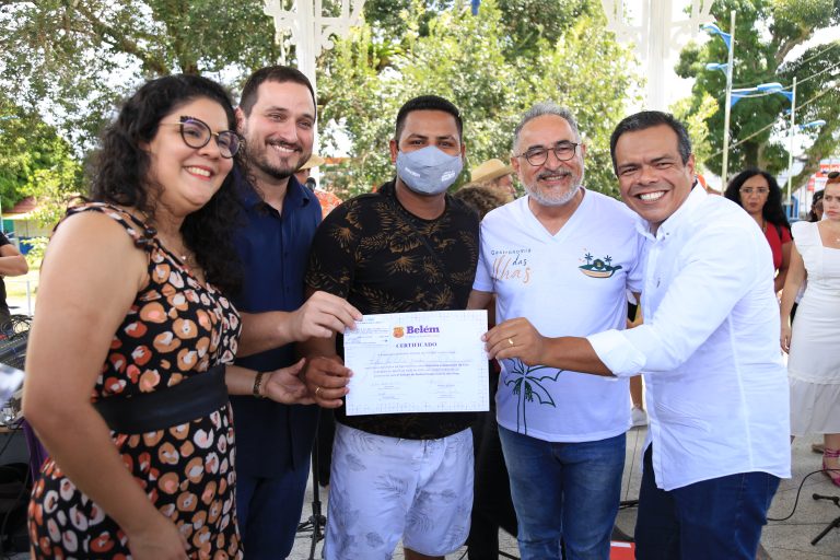 Os proprietários e atendentes dos restaurantes participantes do festival gastronômico também foram certificados, pela Prefeitura de Belém, com cursos de atendimento ao público e manipulação de alimentos